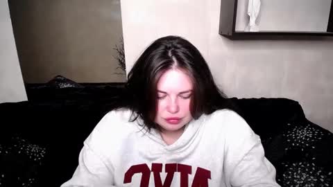 sophia__olsen online show from October 24, 8:11 am