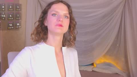 Sophia online show from February 8, 1:42 am