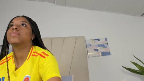 sophia_ebony___ online show from July 7, 12:20 pm