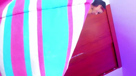Snapshot of sophia_horny19 chatting on May 22, 9:15 am sophia_horny19 online show from May 22, 9:15 am