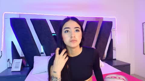 Snapshot of sophia_love__ chatting on February 16, 2:13 pm Sophia Love online show from February 16, 2:13 pm