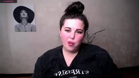 sophia_olsen_ online show from September 18, 11:12 am