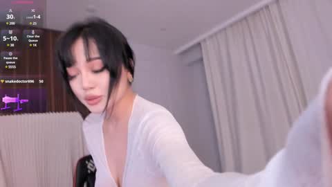 Snapshot of sophia_squirtits chatting on January 12, 6:05 pm QUEEN OF SQUIRT online show from January 12, 6:05 pm