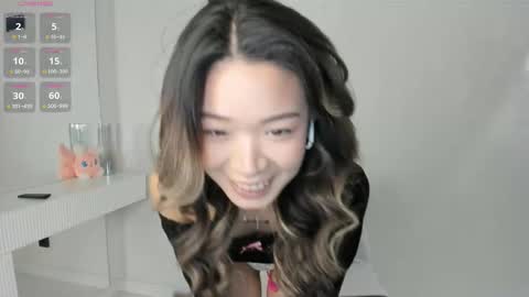 Snapshot of sophia_squirtits chatting on November 6, 11:55 am QUEEN OF SQUIRT online show from November 6, 11:55 am