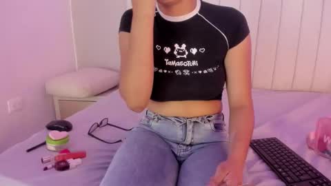 Michelle online show from March 28, 1:54 pm