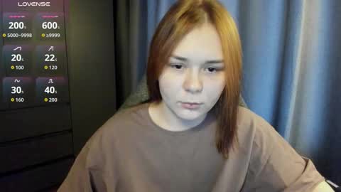 Snapshot of sophia_xi chatting on February 19, 10:22 am Sophia online show from February 19, 10:22 am