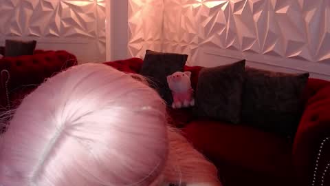 Sophi  online show from March 5, 6:37 pm