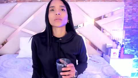 Sophia Paris online show from October 9, 2:31 am