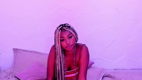 Sophie online show from March 26, 5:46 am