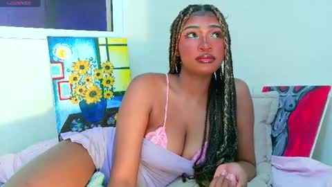 Snapshot of sophiabloss chatting on July 18, 2:49 am Sophie online show from July 18, 2:49 am