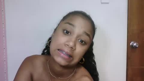 Snapshot of sophiacastro19 chatting on March 20, 6:35 pm Sophia online show from March 20, 6:35 pm