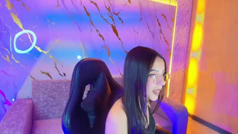 Snapshot of sophiadoll_tf chatting on September 20, 8:21 pm sophiadoll_tf online show from September 20, 8:21 pm