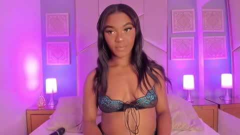 Snapshot of sophiasmiths_ chatting on January 30, 9:36 pm SophiaSmiths online show from January 30, 9:36 pm
