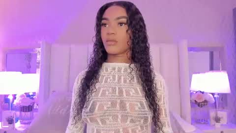 Snapshot of sophiasmiths_ chatting on June 27, 9:31 pm SophiaSmiths online show from June 27, 9:31 pm