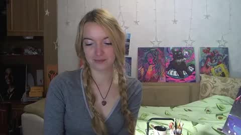 SophiaSonata online show from December 8, 5:01 pm