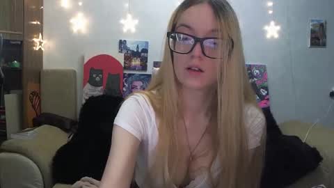 SophiaSonata online show from September 18, 7:49 pm