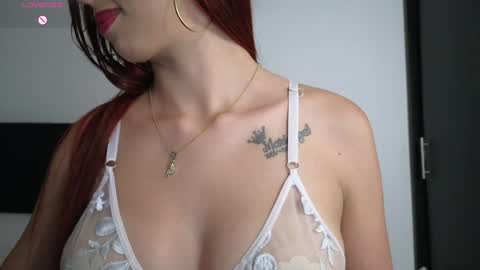 Snapshot of sophiaxv chatting on January 11, 1:48 am Sophy online show from January 11, 1:48 am
