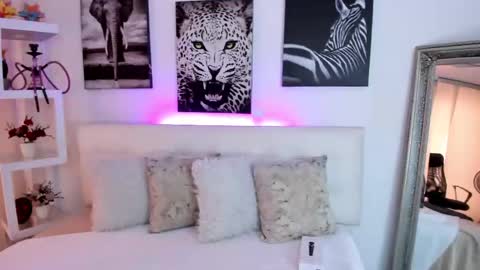   online show from March 13, 8:48 pm