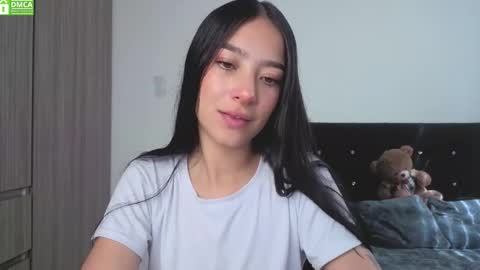 Snapshot of sophie_bbs chatting on October 1, 2:01 pm Sophie online show from October 1, 2:01 pm