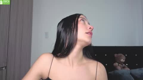 Snapshot of sophie_bbs chatting on October 3, 2:14 pm Sophie online show from October 3, 2:14 pm