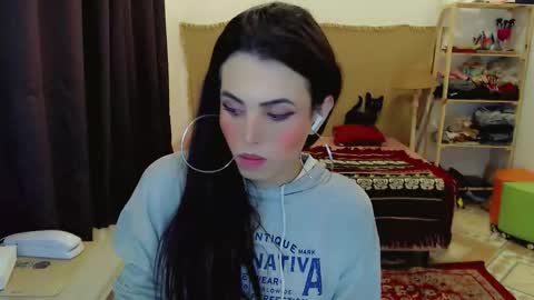 Sophie Fantasys online show from February 24, 2:31 am