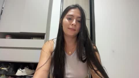 Snapshot of sophie_foxxx chatting on May 22, 3:46 am Sophie online show from May 22, 3:46 am