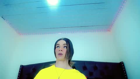Snapshot of sophie_miaa chatting on January 31, 1:54 am sophie_miaa online show from January 31, 1:54 am