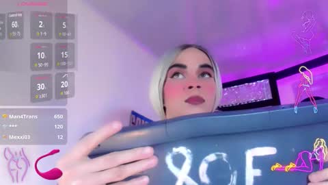 Snapshot of sophie_miaa chatting on October 16, 11:22 am sophie_miaa online show from October 16, 11:22 am