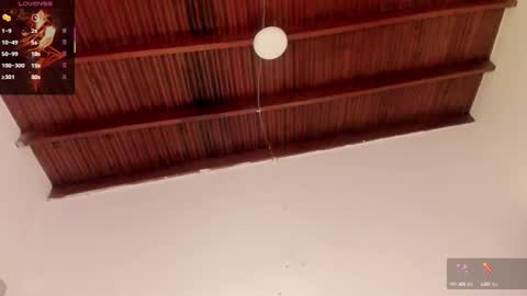 Snapshot of sophie_smith19 chatting on September 28, 1:05 pm sophie_smith19 online show from September 28, 1:05 pm