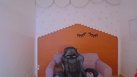 Sofia online show from January 4, 3:39 pm