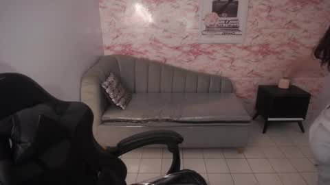 Sofia online show from February 19, 7:38 pm