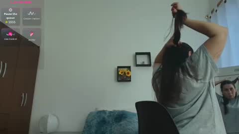 Snapshot of sophie_tyler25 chatting on July 1, 1:34 pm SOPHIE TYLER online show from July 1, 1:34 pm