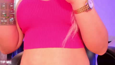 Sophie online show from June 2, 9:39 pm