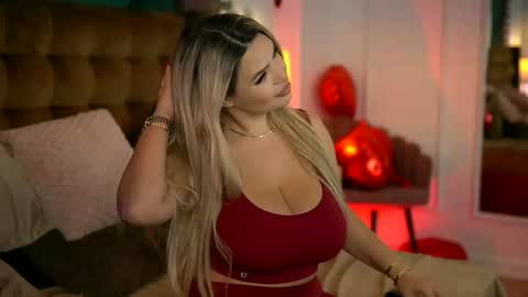 Sophie online show from September 19, 5:20 am