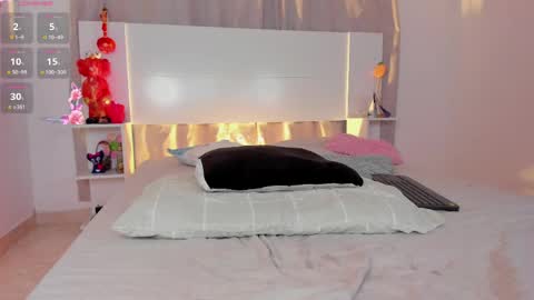 sophiecanbrook1 online show from April 21, 2:51 am