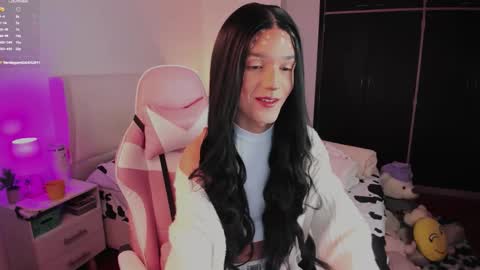 Snapshot of sophiecornett chatting on October 30, 4:30 pm    online show from October 30, 4:30 pm