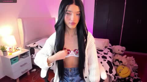    online show from December 14, 11:26 am