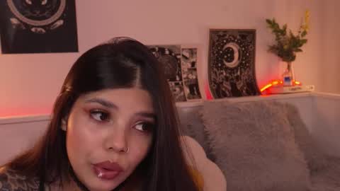 Sophiee  online show from November 22, 11:15 pm