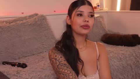 Sophiee  online show from January 10, 3:19 am