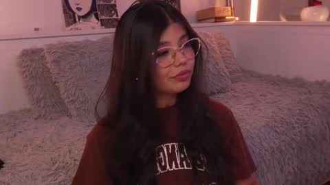 Sophiee  online show from March 25, 4:07 am