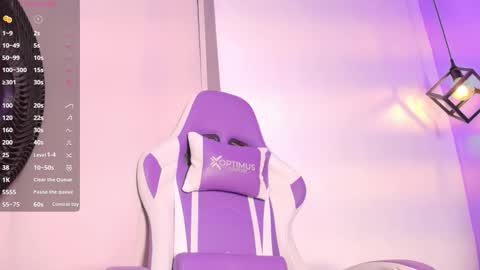         online show from November 6, 3:46 pm