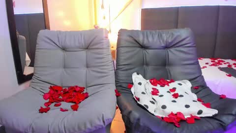 sophieharris__ online show from February 14, 11:09 pm