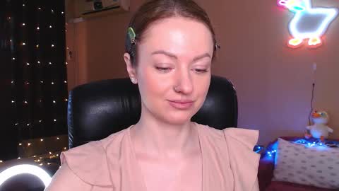 sophieleroux online show from March 14, 12:21 pm