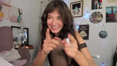 Sophie online show from December 18, 7:36 am