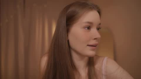 Snapshot of sophiephoria chatting on March 12, 6:33 pm Sophie Next stream 3 online show from March 12, 6:33 pm