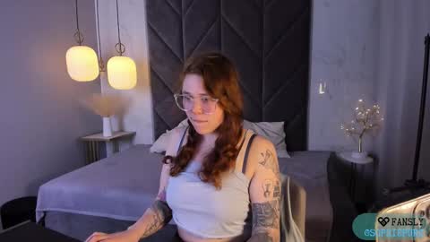 Snapshot of sophiepure chatting on October 13, 9:04 pm Sophie online show from October 13, 9:04 pm