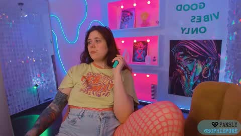 Sophie online show from February 19, 2:07 am