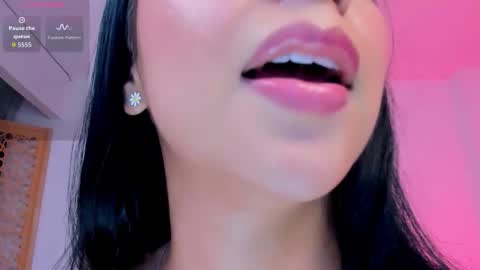 Snapshot of sophierooy chatting on March 11, 12:16 am sophierooy online show from March 11, 12:16 am