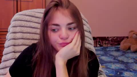 Sophie and my bestie Mandy    online show from November 10, 9:41 am