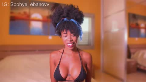 Snapshot of sophye_ebanov chatting on October 21, 6:14 am SEE U HERE OF online show from October 21, 6:14 am
